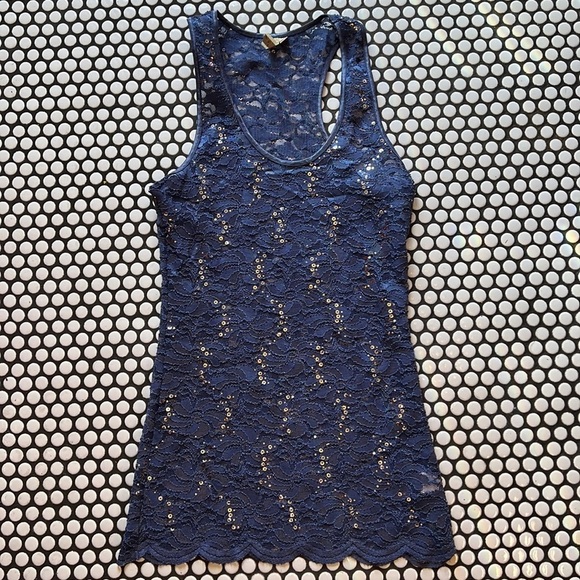 BKE Periwinkle Lace Tank - Picture 1 of 5